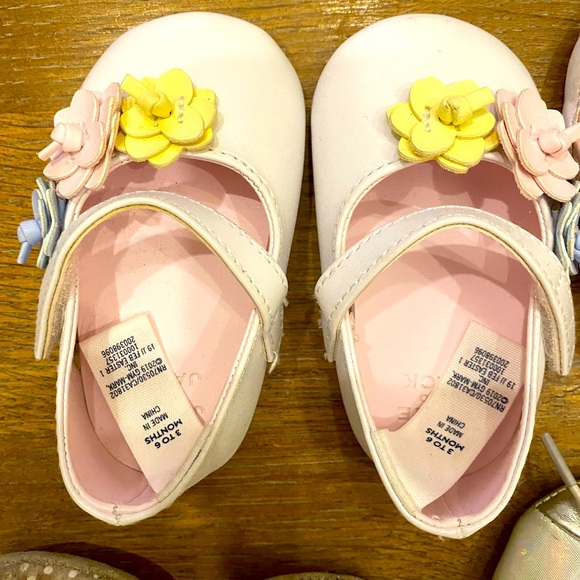 Bundle of 7 newborn / toddler shoes — STUART WEITZMAN and others - Picture 8 of 10